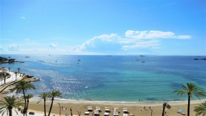 Квартира с видом на море на продажу в Ибице – Фигеретас